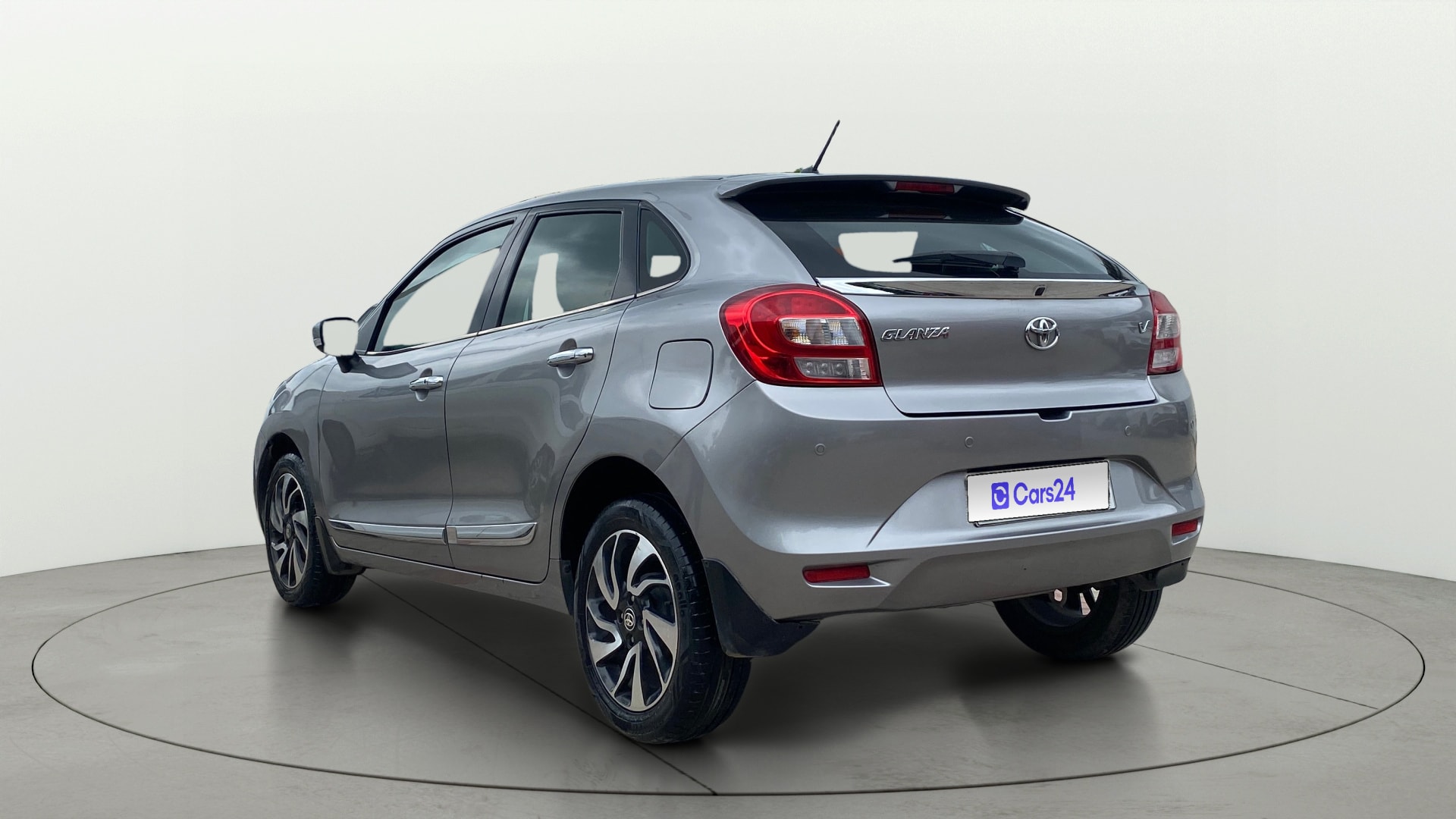 View 2019 Toyota Glanza V CVT Image 2 Used 2019 Toyota Glanza V CVT Image 2