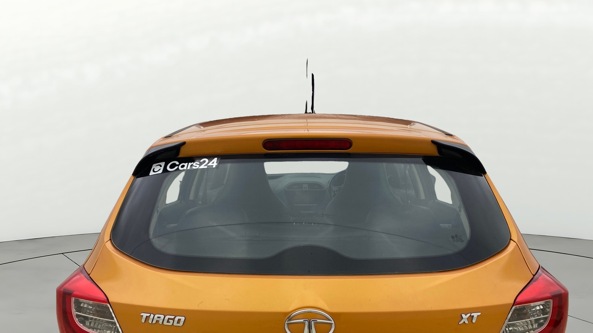 View 2016 Tata Tiago Revotorq XB Image 4 Used 2016 Tata Tiago Revotorq XB Image 4