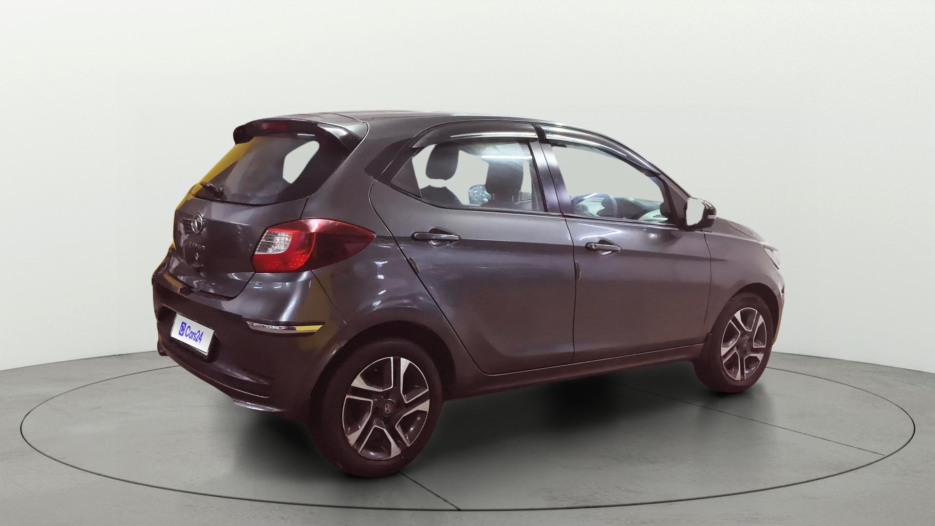 View 2021 Tata Tiago Revotorq XB Image 43 Used 2021 Tata Tiago Revotorq XB Image 43