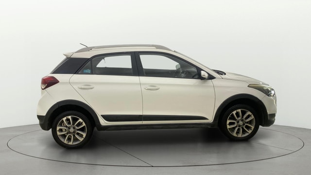 View Hyundai i20 Active Image 8 Used Hyundai i20 Active Image 8