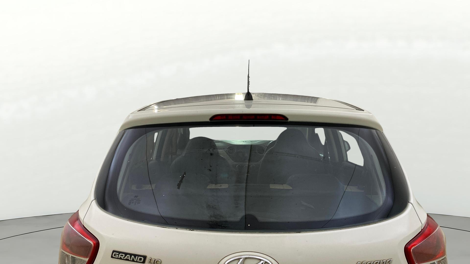 View 2015 Hyundai Grand i10 Magna 1.2 Kappa VTVT Image 4 Used 2015 Hyundai Grand i10 Magna 1.2 Kappa VTVT Image 4