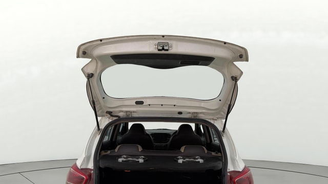 View Hyundai Grand i10 Image 16 Used Hyundai Grand i10 Image 16