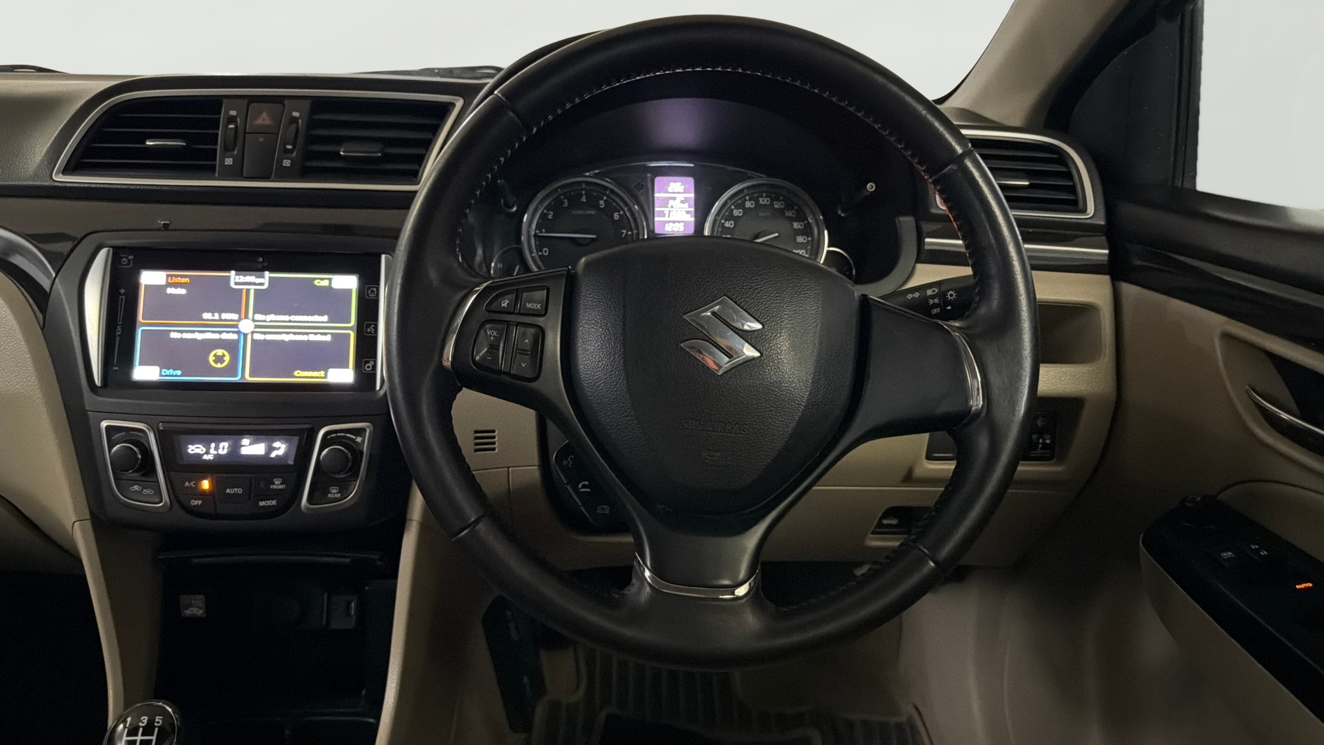 View 2017 Maruti Suzuki 1000 Base Variant Image 20 Used 2017 Maruti Suzuki 1000 Base Variant Image 20