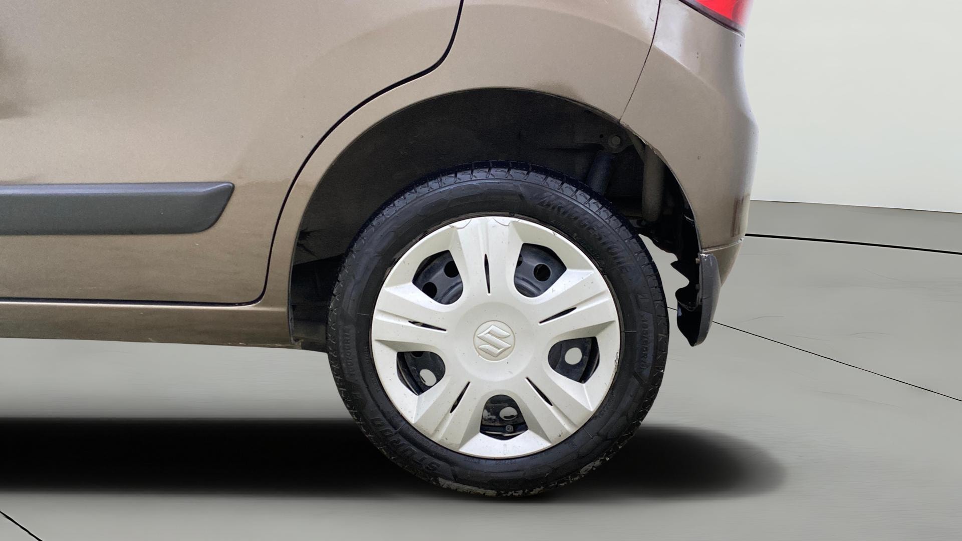 View 2016 Maruti Suzuki 1000 Base Variant Image 11 Used 2016 Maruti Suzuki 1000 Base Variant Image 11