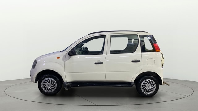 View Mahindra Quanto Image 5 Used Mahindra Quanto Image 5
