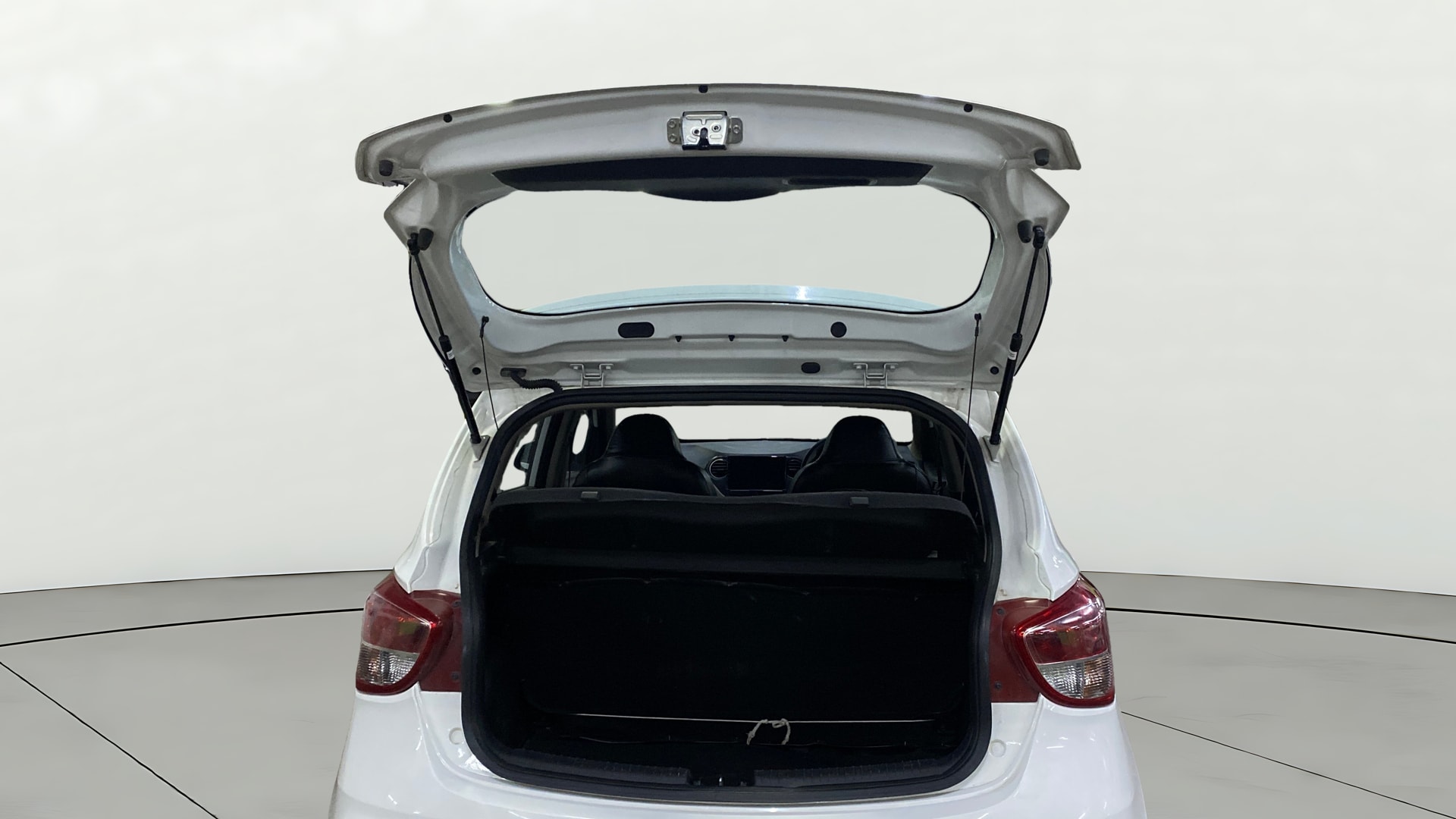 View 2020 Hyundai Grand i10 Sportz 1.2 Kappa Image 31 Used 2020 Hyundai Grand i10 Sportz 1.2 Kappa Image 31
