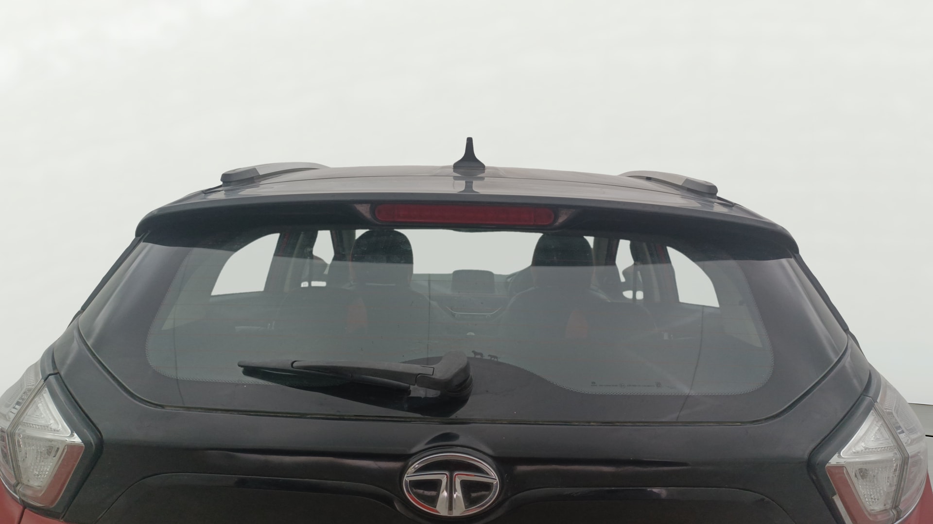 View 2018 Tata Nexon Revotron XE Image 4 Used 2018 Tata Nexon Revotron XE Image 4