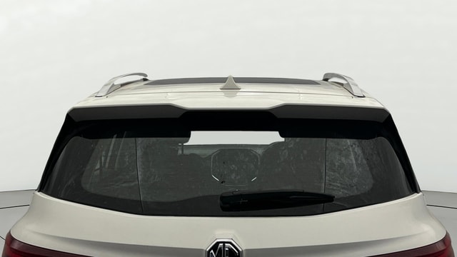 View MG Hector Plus Image 4 Used MG Hector Plus Image 4
