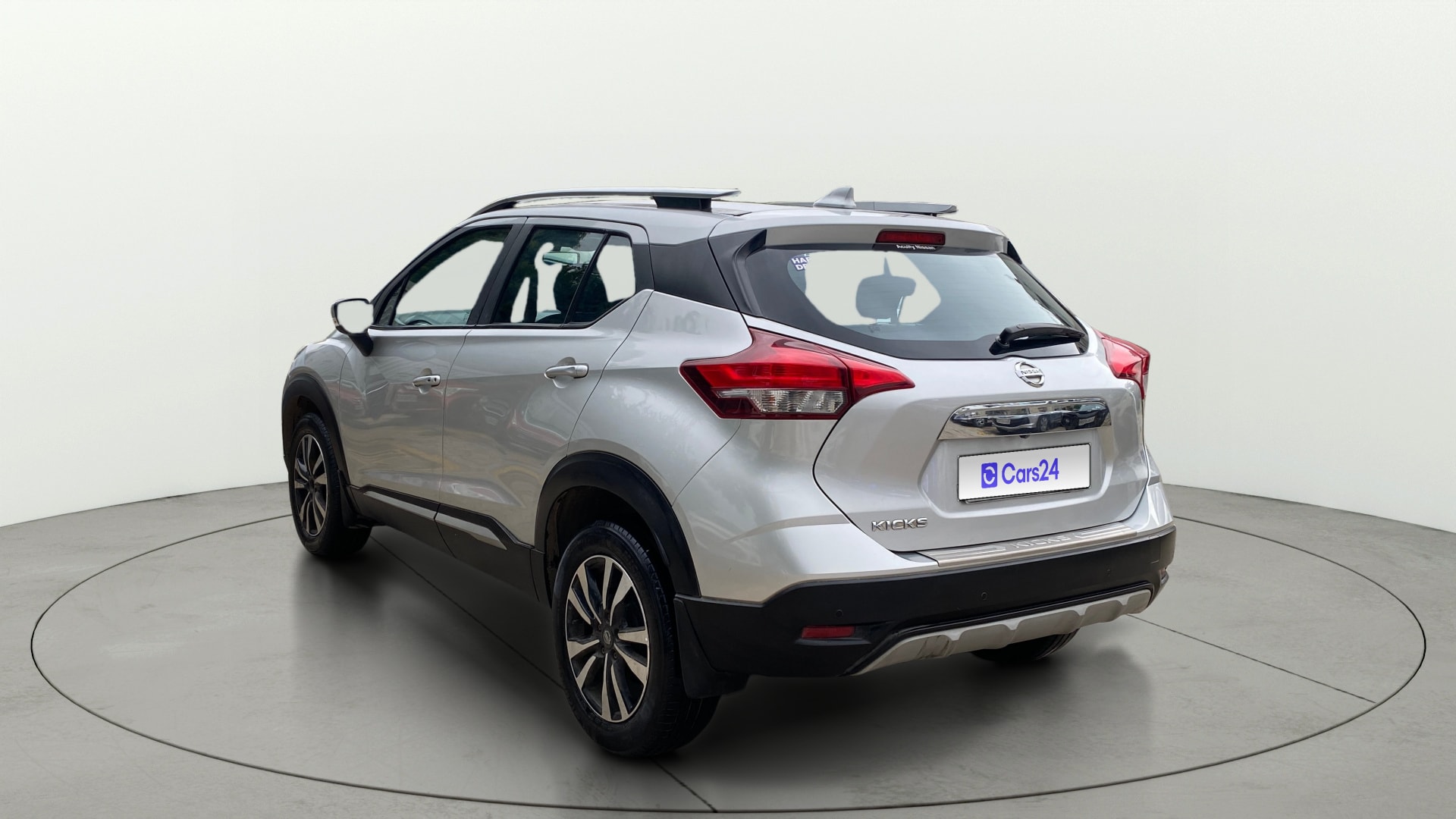 View 2020 Nissan Kicks 1.3 Turbo XV CVT Image 2 Used 2020 Nissan Kicks 1.3 Turbo XV CVT Image 2