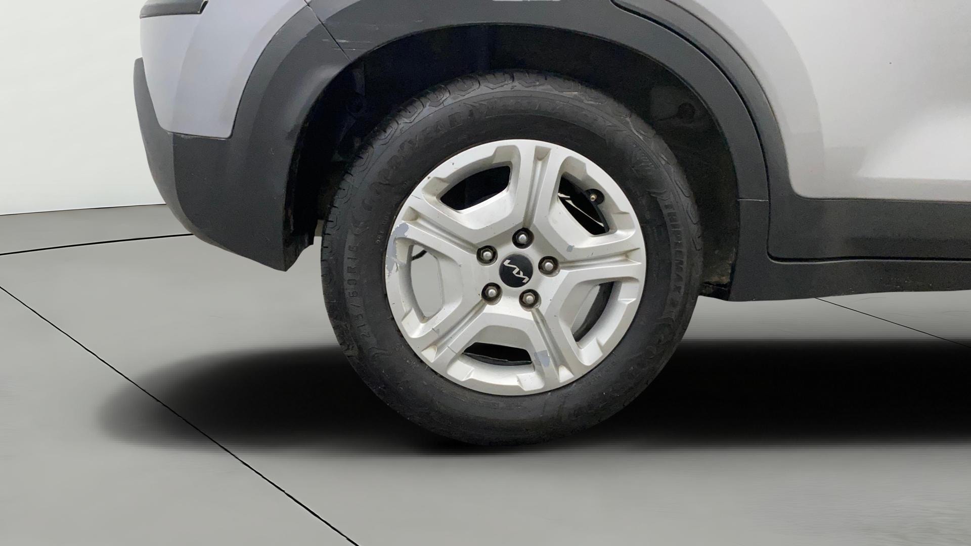 View 2021 Kia Sonet HTK Plus Petrol Image 25 Used 2021 Kia Sonet HTK Plus Petrol Image 25