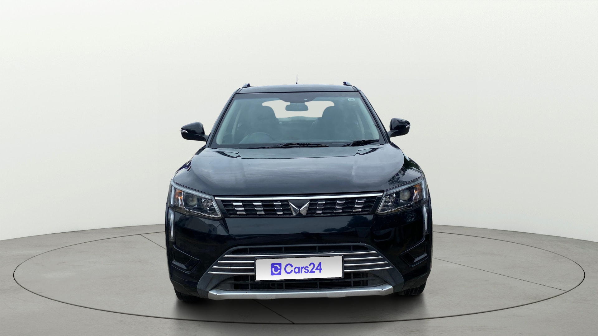 Used 2023 Mahindra XUV300 Used 2023 Mahindra XUV300