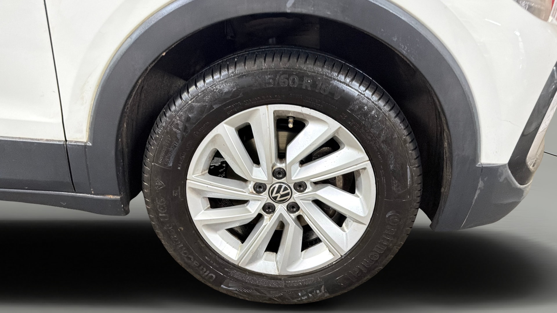 View 2022 Volkswagen Taigun 1.0 TSI Highline AT Image 41 Used 2022 Volkswagen Taigun 1.0 TSI Highline AT Image 41