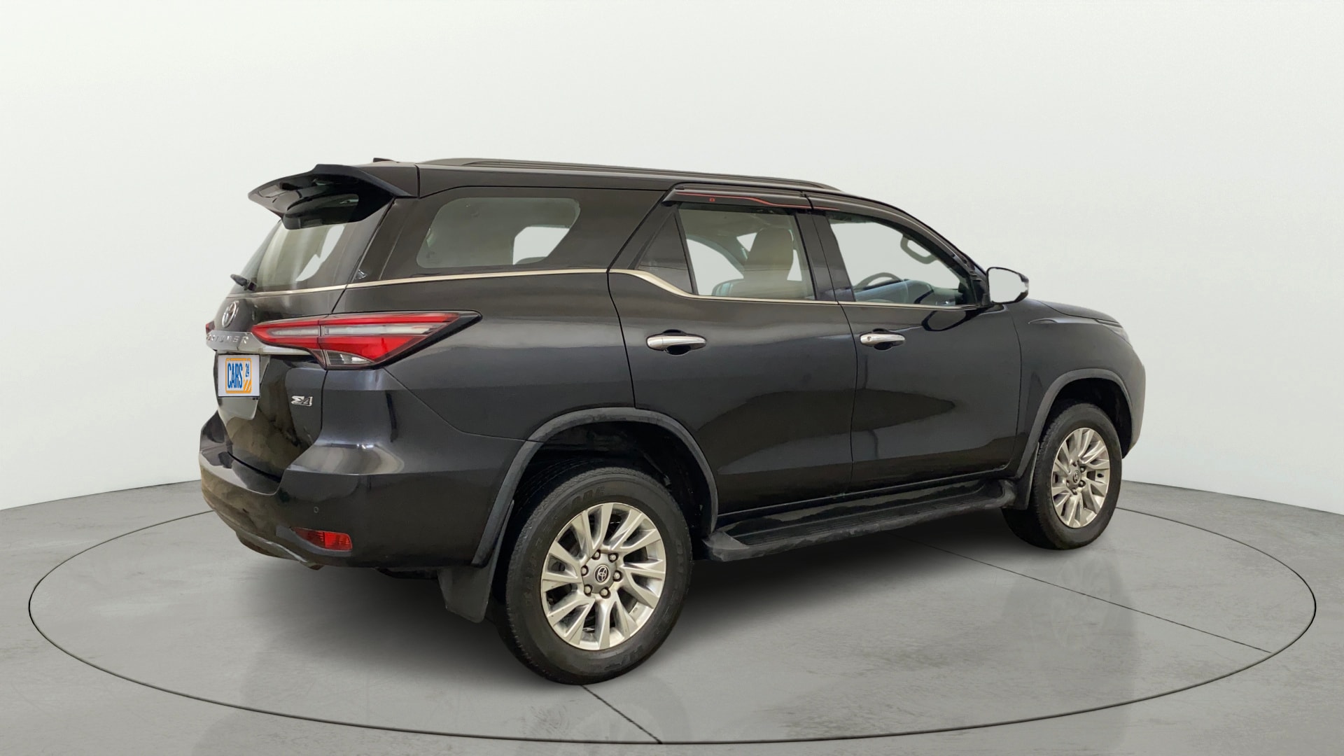 View 2023 Toyota Fortuner 2.7 4X2 AT BS IV Image 47 Used 2023 Toyota Fortuner 2.7 4X2 AT BS IV Image 47