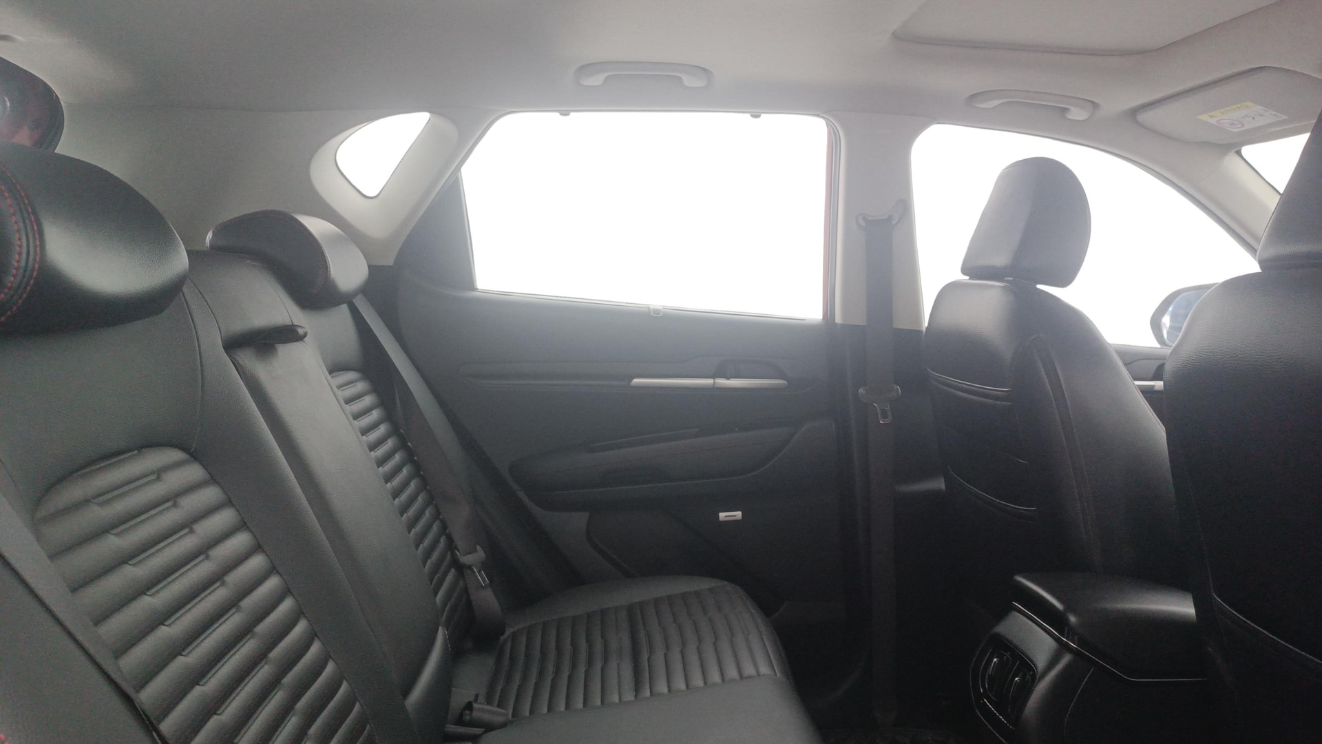 View 2023 Kia Sonet GTX Plus AT Diesel Image 37 Used 2023 Kia Sonet GTX Plus AT Diesel Image 37