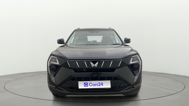 View Mahindra XUV 3XO Image 1 Used Mahindra XUV 3XO Image 1