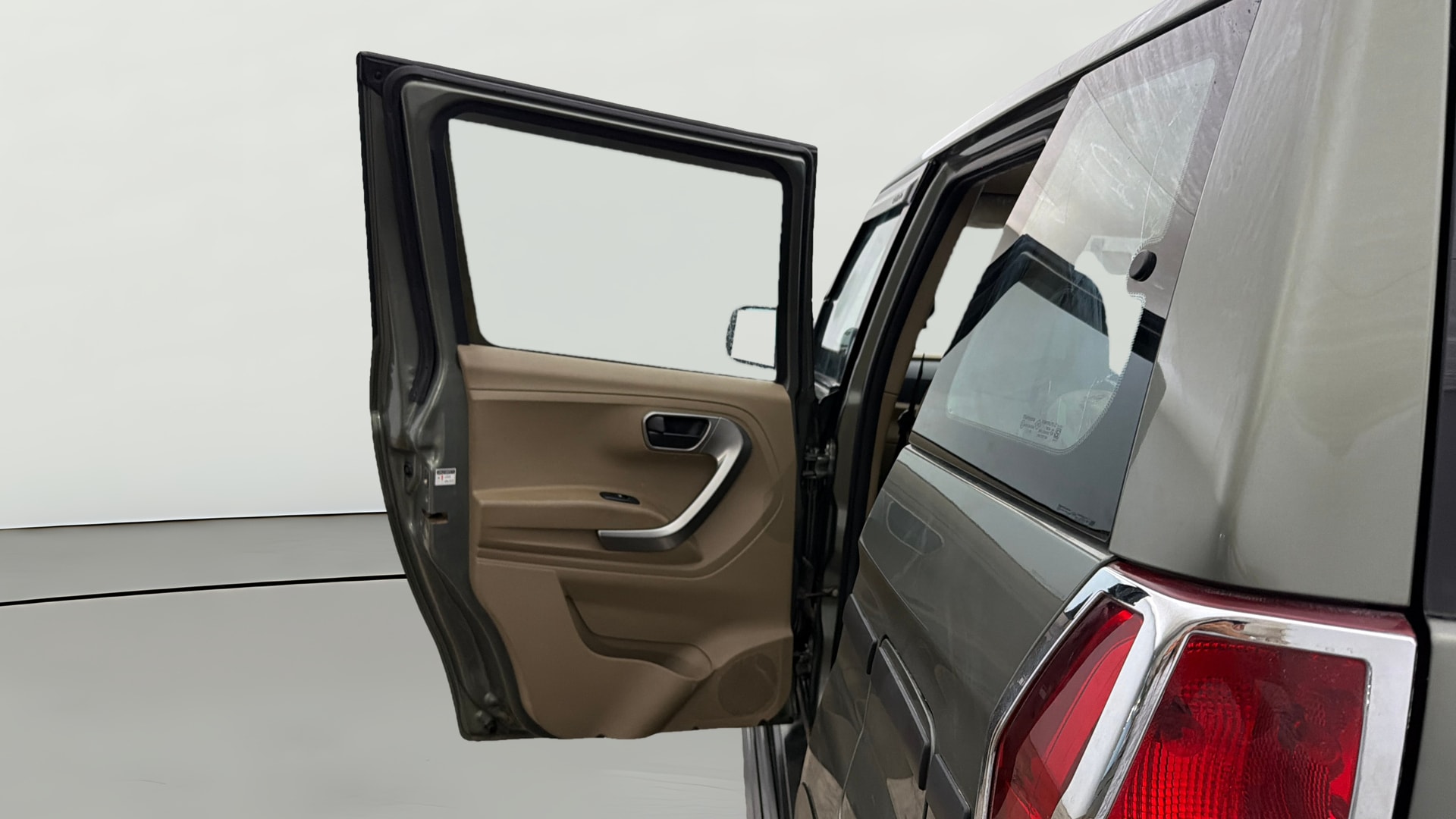 View 2022 Mahindra Bolero Neo N10 (R) Image 16 Used 2022 Mahindra Bolero Neo N10 (R) Image 16