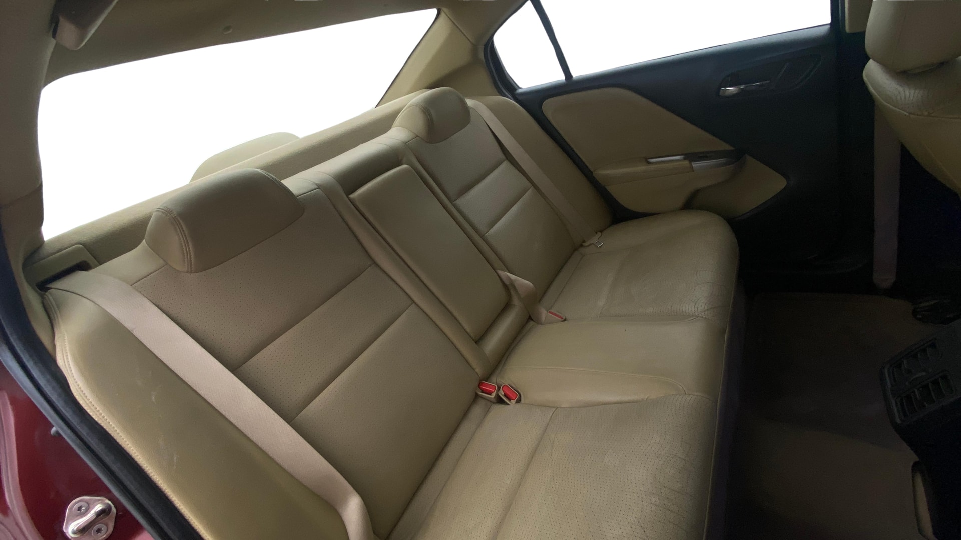 View 2015 Honda City ZX MT Diesel Anniversary Edition Image 31 Used 2015 Honda City ZX MT Diesel Anniversary Edition Image 31