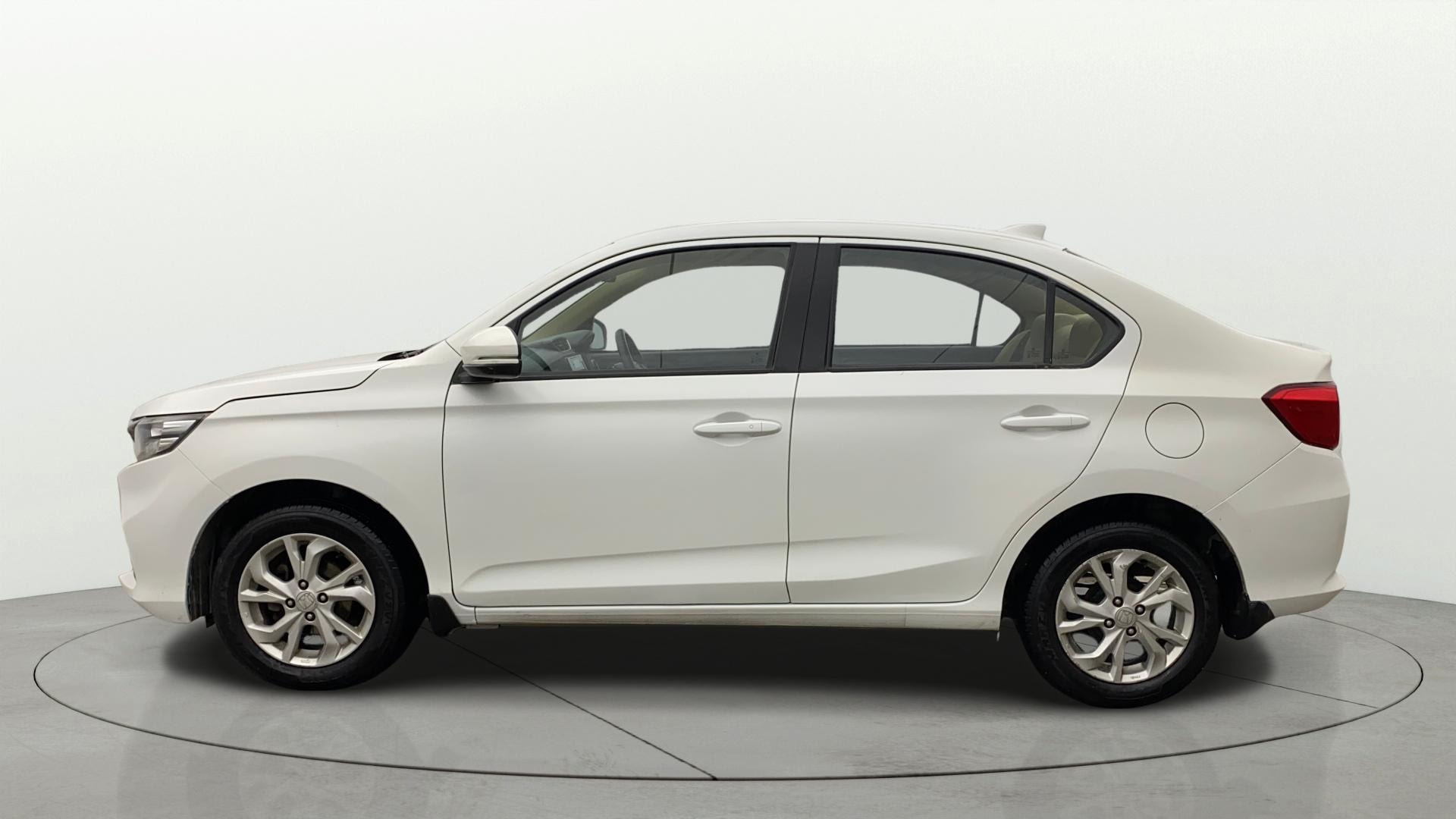 View 2019 Honda Amaze E MT Petrol BS IV Image 5 Used 2019 Honda Amaze E MT Petrol BS IV Image 5