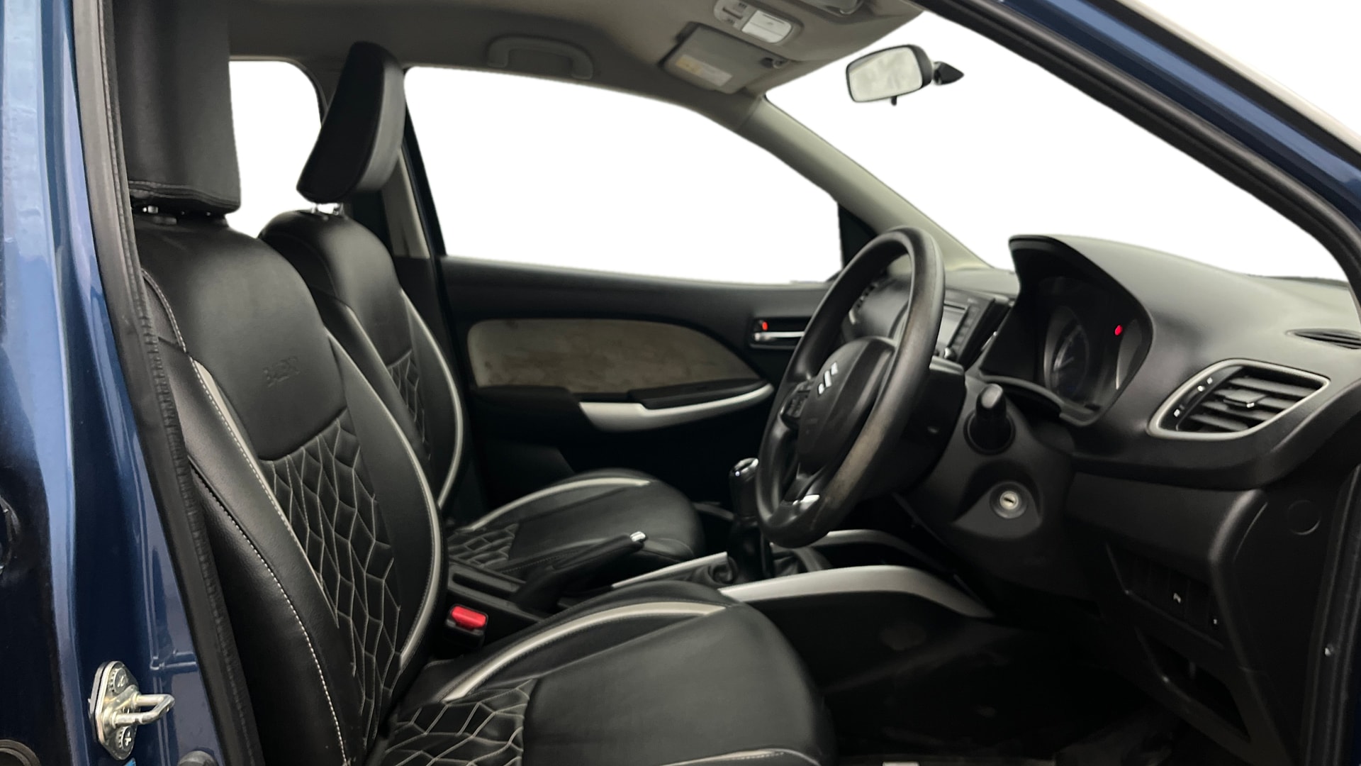 View 2017 Maruti Suzuki 1000 Base Variant Image 25 Used 2017 Maruti Suzuki 1000 Base Variant Image 25