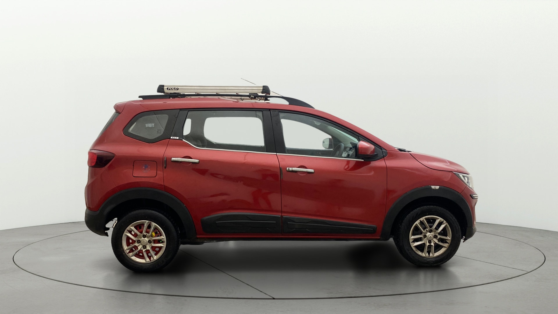 View 2019 Renault Triber RXT Image 8 Used 2019 Renault Triber RXT Image 8