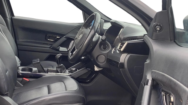 View Tata Harrier Image 27 Used Tata Harrier Image 27