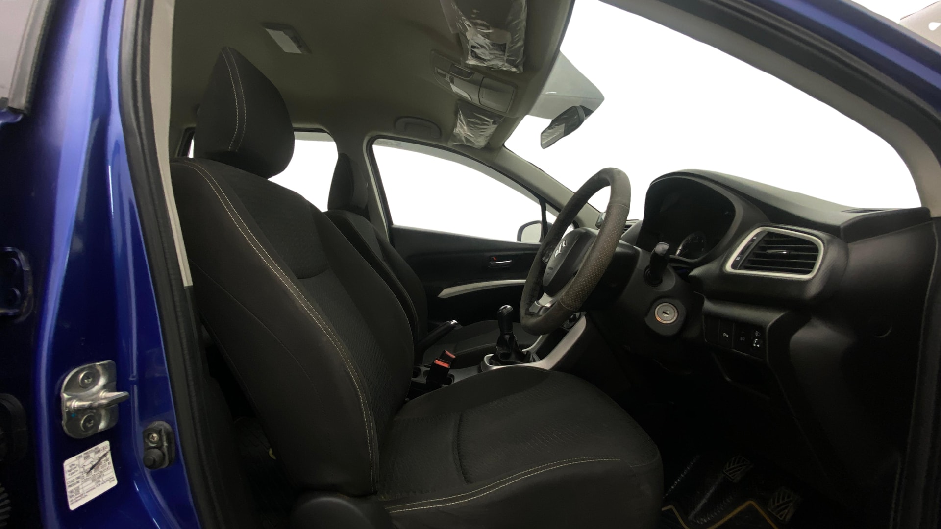 View 2015 Maruti Suzuki 1000 Base Variant Image 26 Used 2015 Maruti Suzuki 1000 Base Variant Image 26