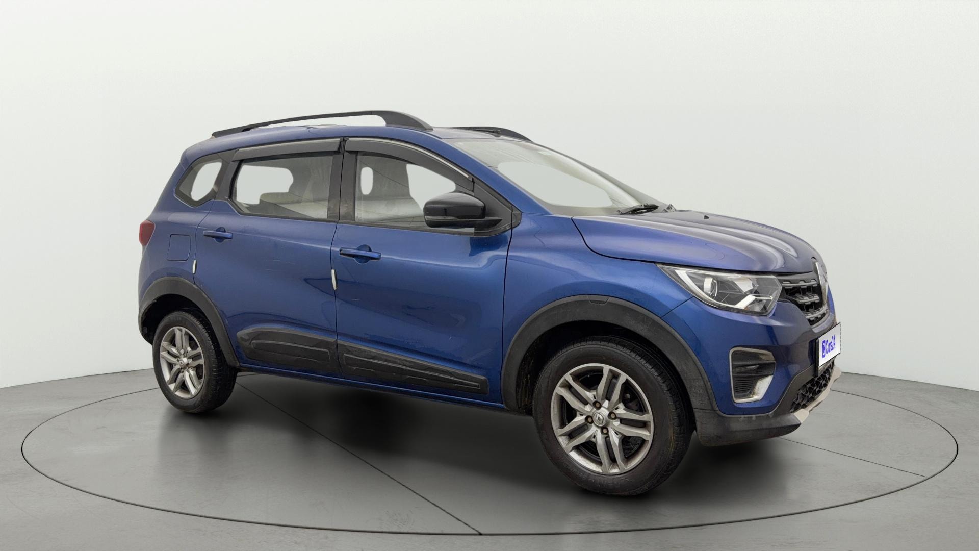 View 2022 Renault Triber RXZ Image 23 Used 2022 Renault Triber RXZ Image 23