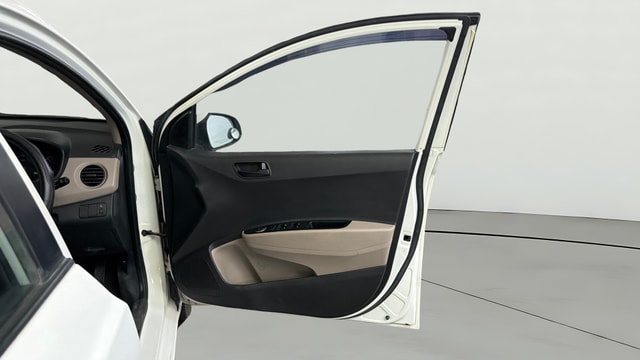 View Hyundai Xcent Image 43 Used Hyundai Xcent Image 43