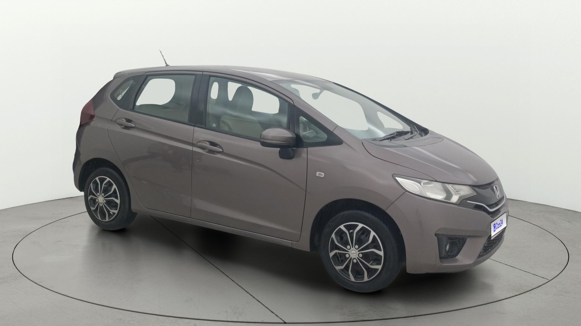View 2015 Honda Jazz E MT Diesel Image 36 Used 2015 Honda Jazz E MT Diesel Image 36