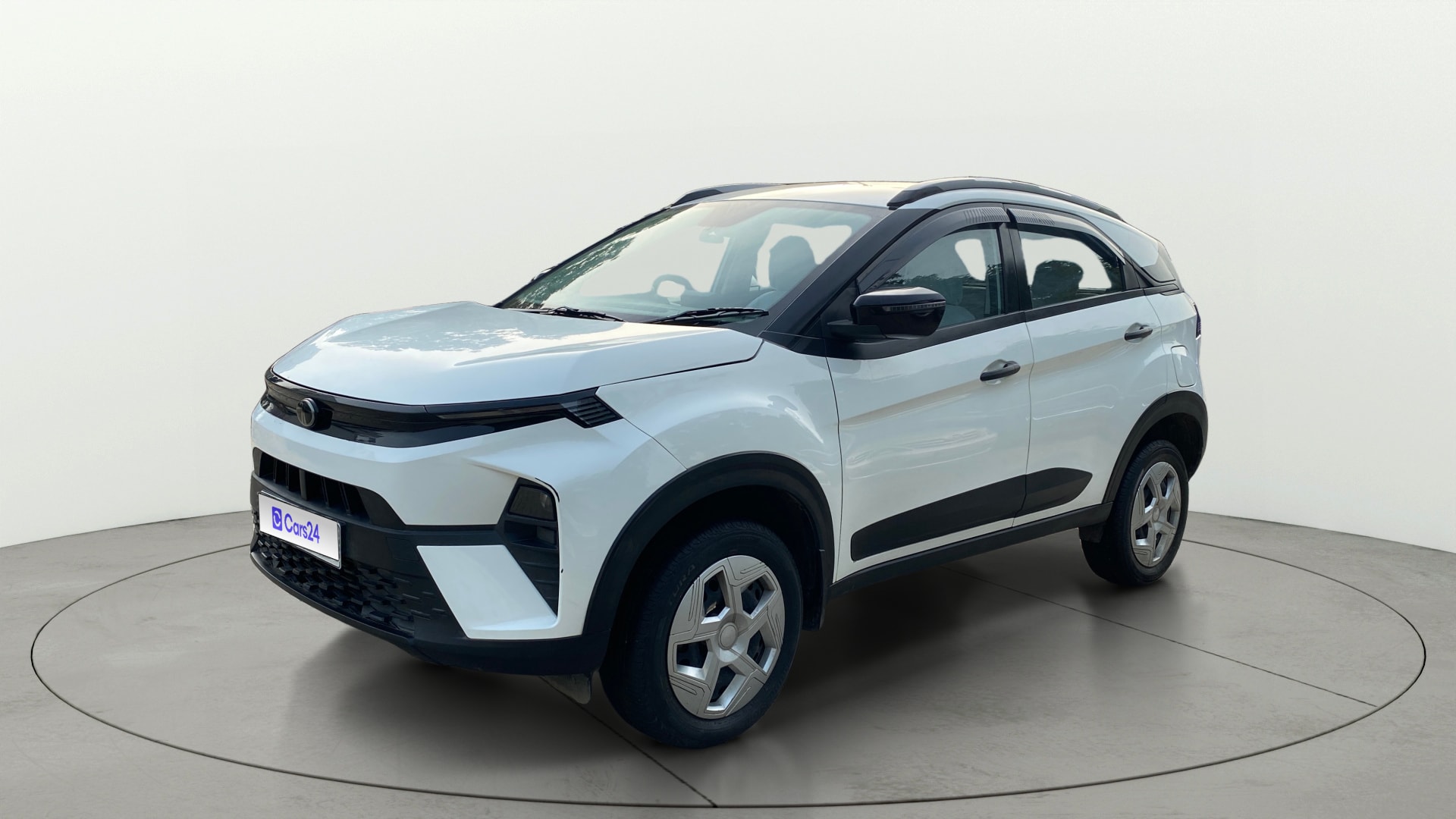 View 2024 Tata Nexon Revotron XE Image 23 Used 2024 Tata Nexon Revotron XE Image 23
