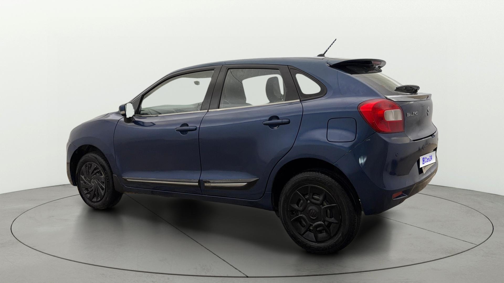 View 2017 Maruti Suzuki 1000 Base Variant Image 2 Used 2017 Maruti Suzuki 1000 Base Variant Image 2