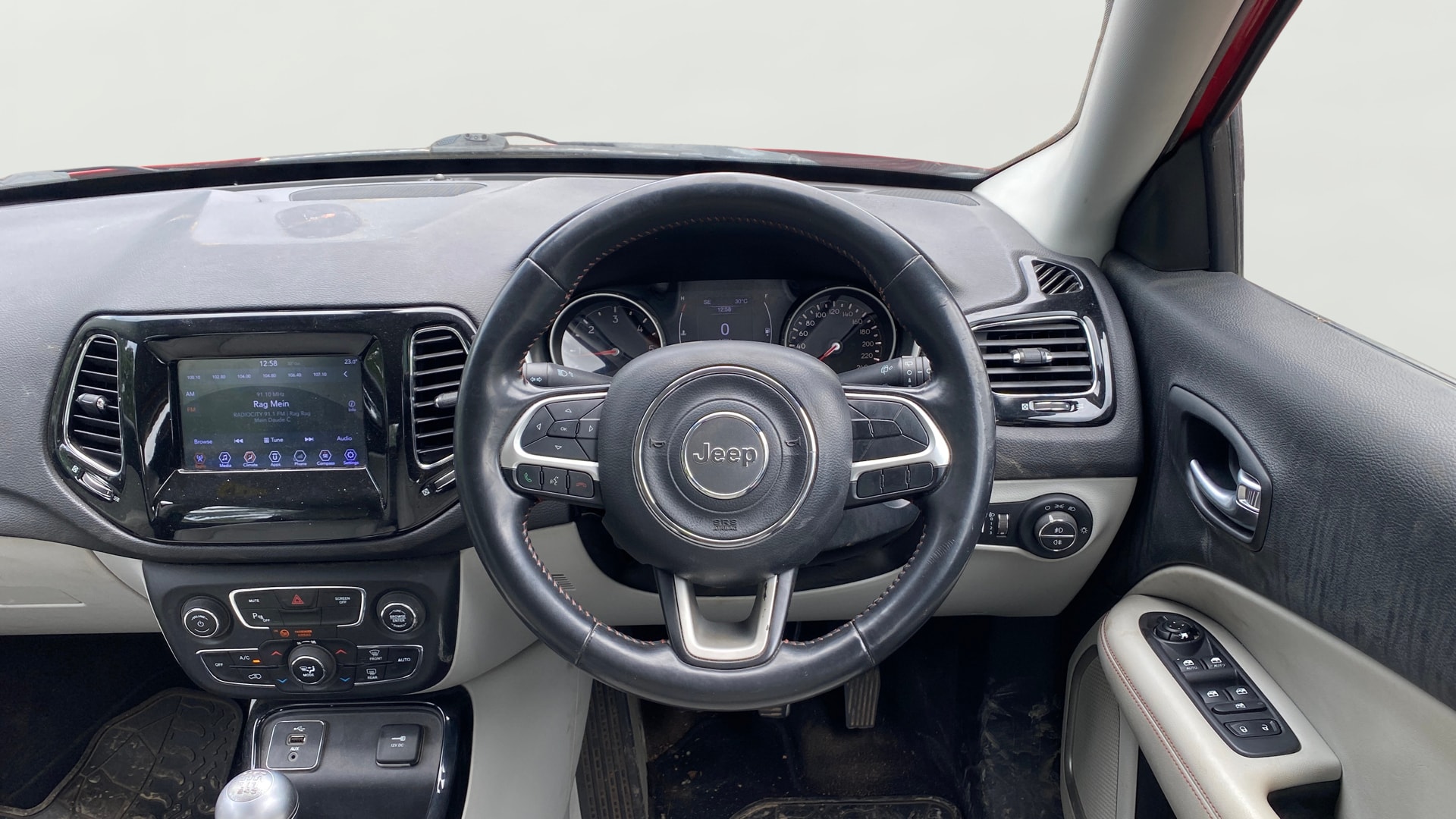 View 2019 Jeep Compass Limited 4X4 2.0 Diesel BS IV Image 20 Used 2019 Jeep Compass Limited 4X4 2.0 Diesel BS IV Image 20