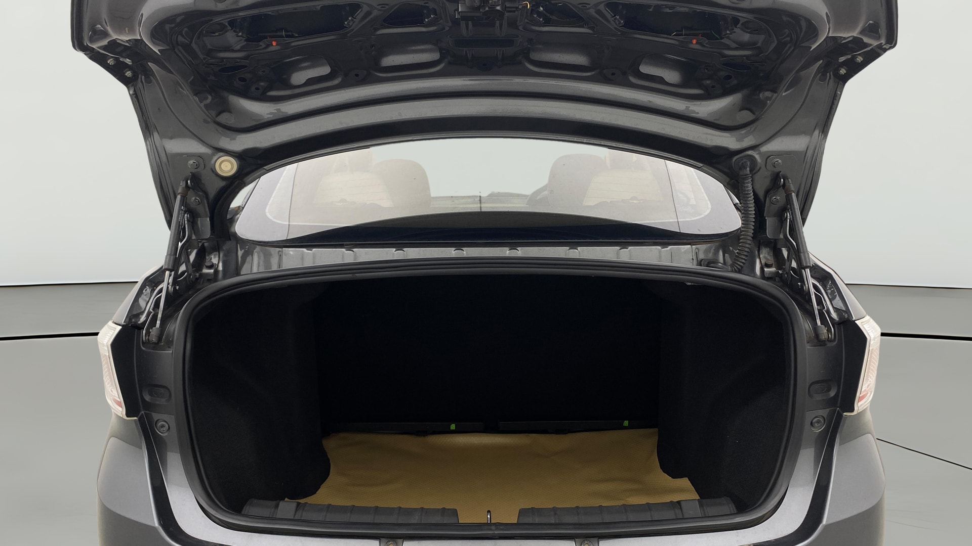View 2024 Tata Tigor XE Diesel Image 39 Used 2024 Tata Tigor XE Diesel Image 39