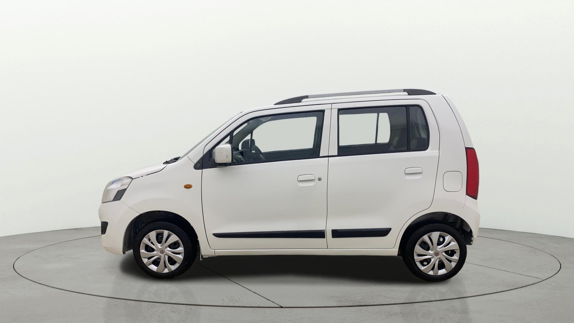 View 2016 Maruti Suzuki 1000 Base Variant Image 25 Used 2016 Maruti Suzuki 1000 Base Variant Image 25