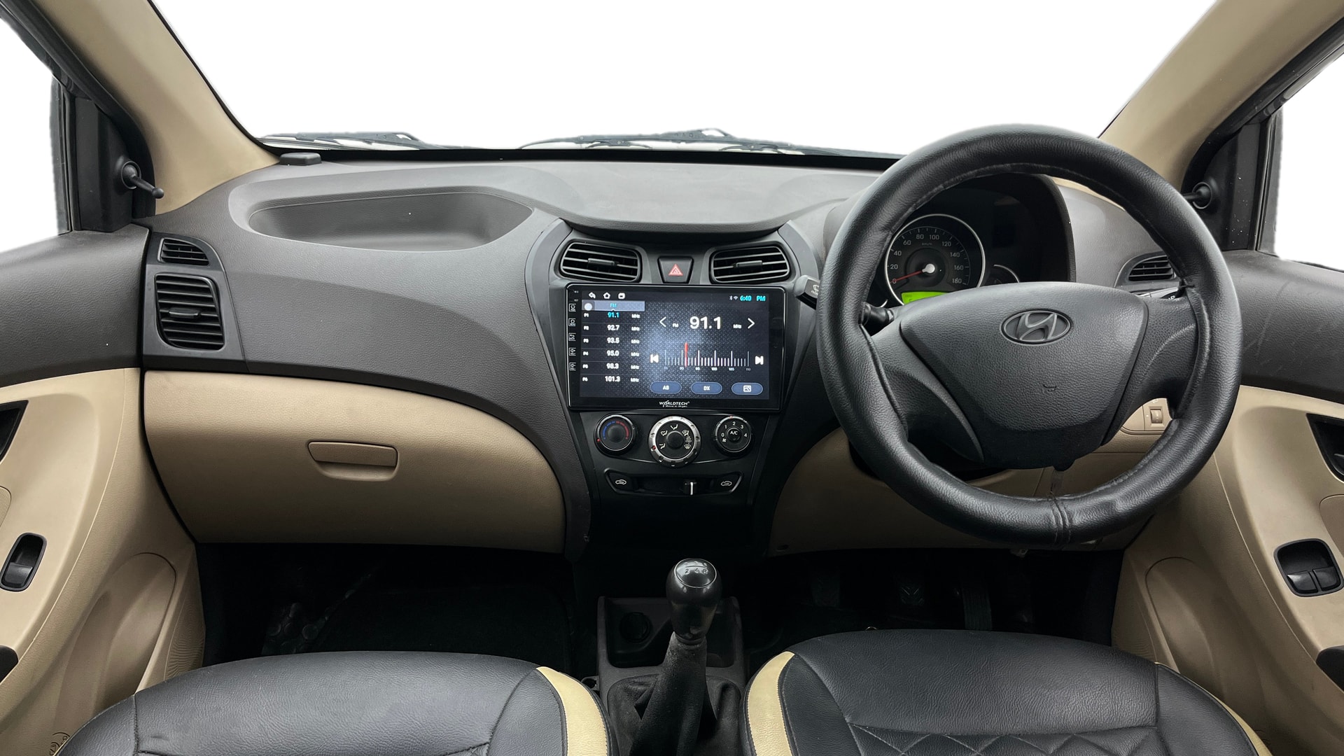 View 2017 Hyundai EON Magna Plus Image 15 Used 2017 Hyundai EON Magna Plus Image 15
