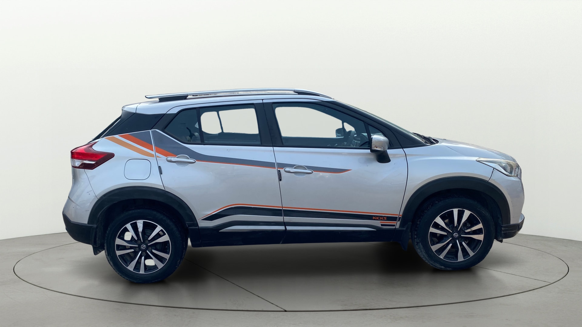 Used 2020 Nissan Kicks Used 2020 Nissan Kicks