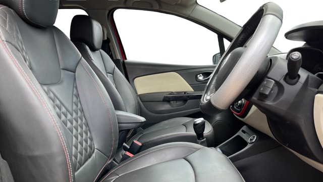 View Renault Captur Image 27 Used Renault Captur Image 27
