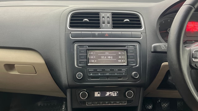 View Volkswagen Polo Image 17 Used Volkswagen Polo Image 17