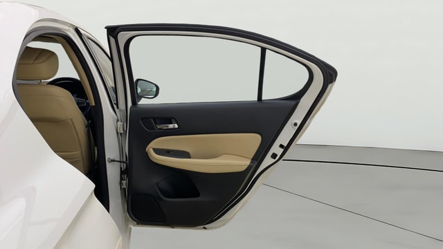 View Honda City ZX Image 8 Used Honda City ZX Image 8