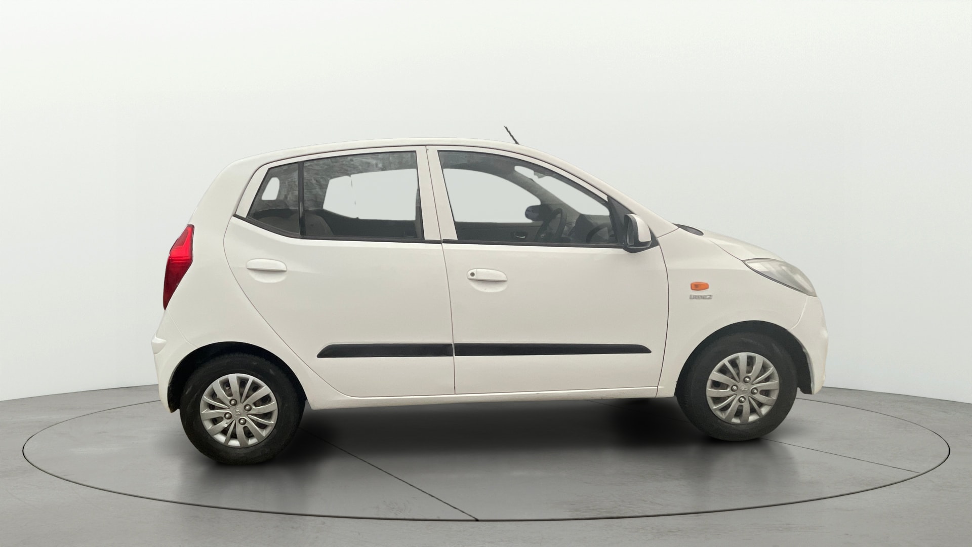 View 2017 Hyundai i10 1.2 Asta MT Image 8 Used 2017 Hyundai i10 1.2 Asta MT Image 8