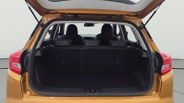 View Mahindra XUV300 Image 39 Used Mahindra XUV300 Image 39