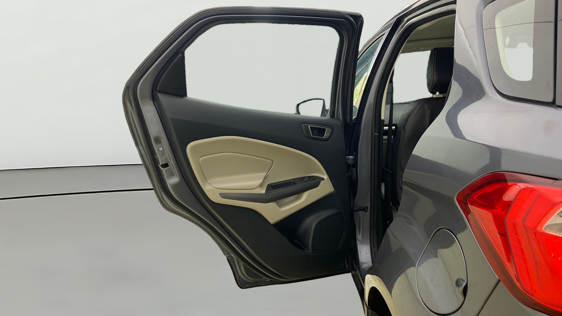 View 2020 Ford EcoSport 1.5 TDCi Diesel Ambiente BS IV Image 23 Used 2020 Ford EcoSport 1.5 TDCi Diesel Ambiente BS IV Image 23