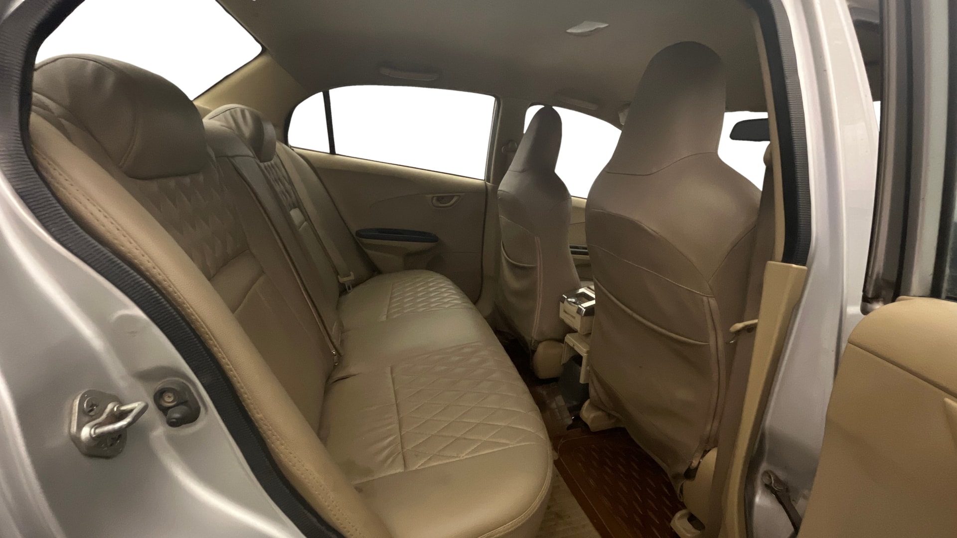 View 2017 Honda Amaze E MT Petrol BS IV Image 29 Used 2017 Honda Amaze E MT Petrol BS IV Image 29
