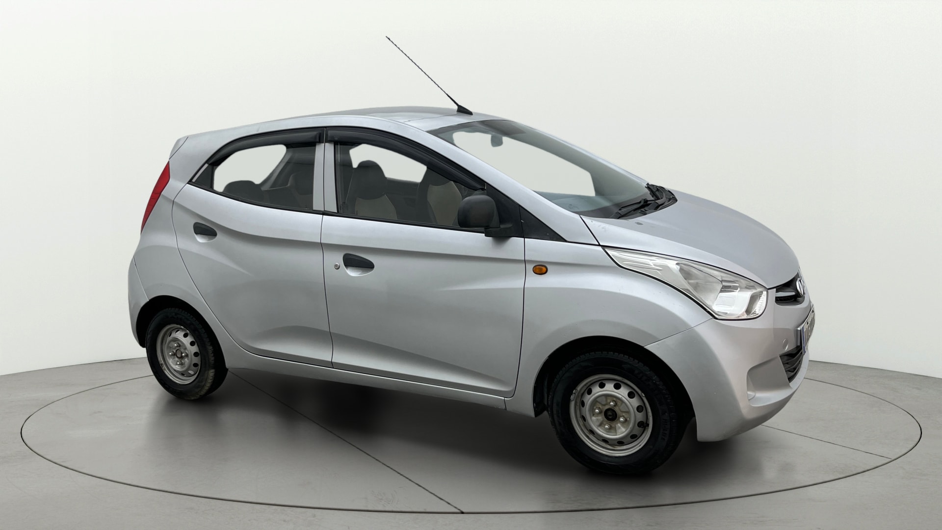 View 2016 Hyundai EON D-Lite Plus Image 35 Used 2016 Hyundai EON D-Lite Plus Image 35