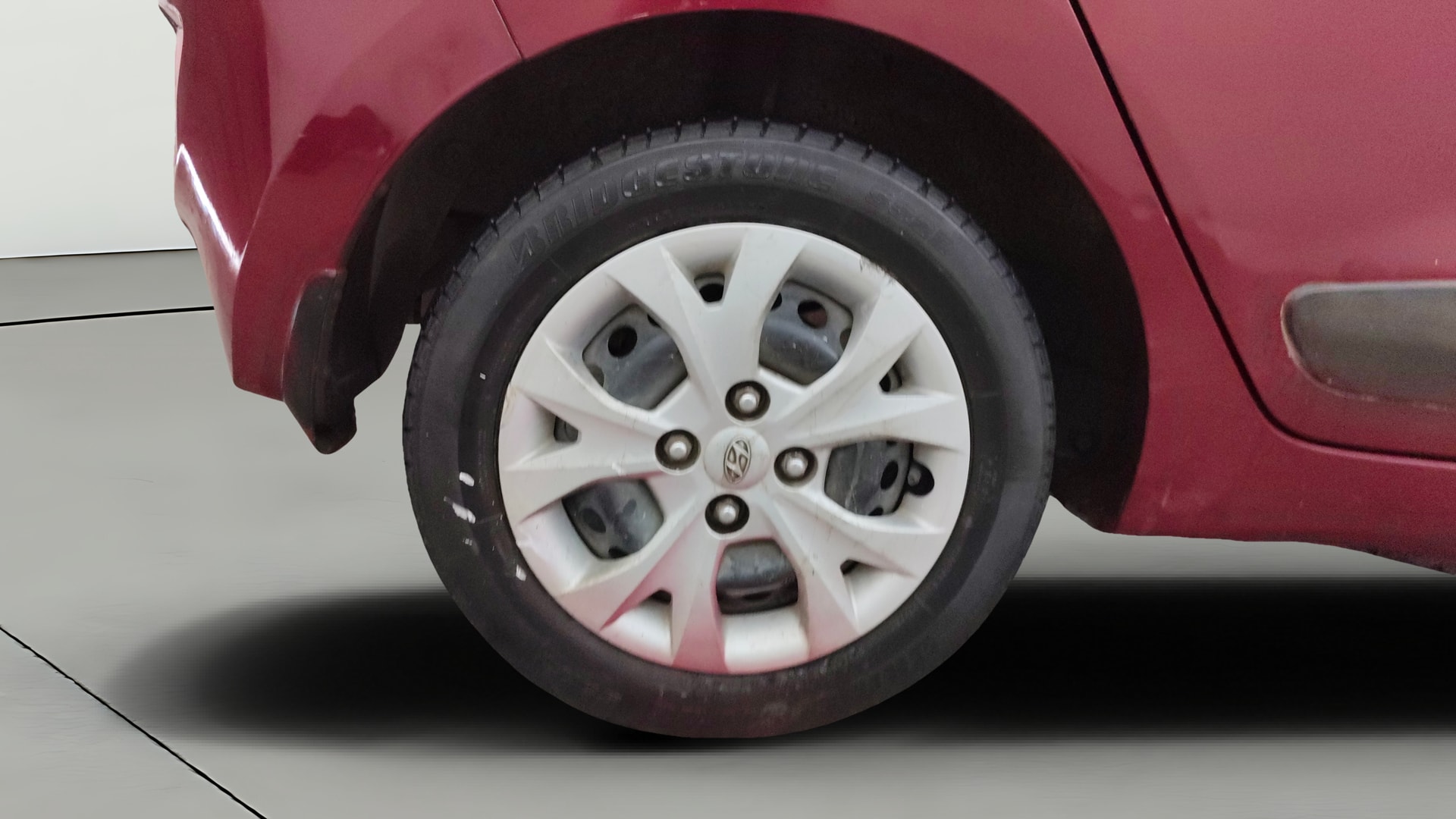 View 2014 Hyundai Grand i10 Sportz 1.2 Kappa Image 23 Used 2014 Hyundai Grand i10 Sportz 1.2 Kappa Image 23