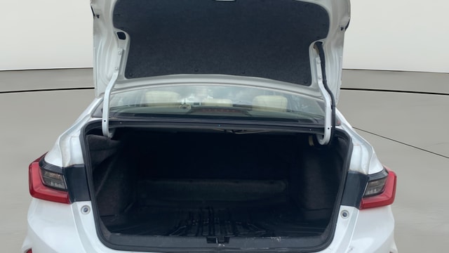 View Honda City ZX Image 39 Used Honda City ZX Image 39