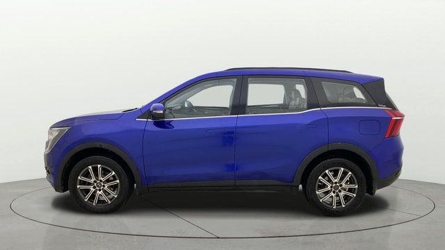 View Mahindra XUV700 Image 27 Used Mahindra XUV700 Image 27