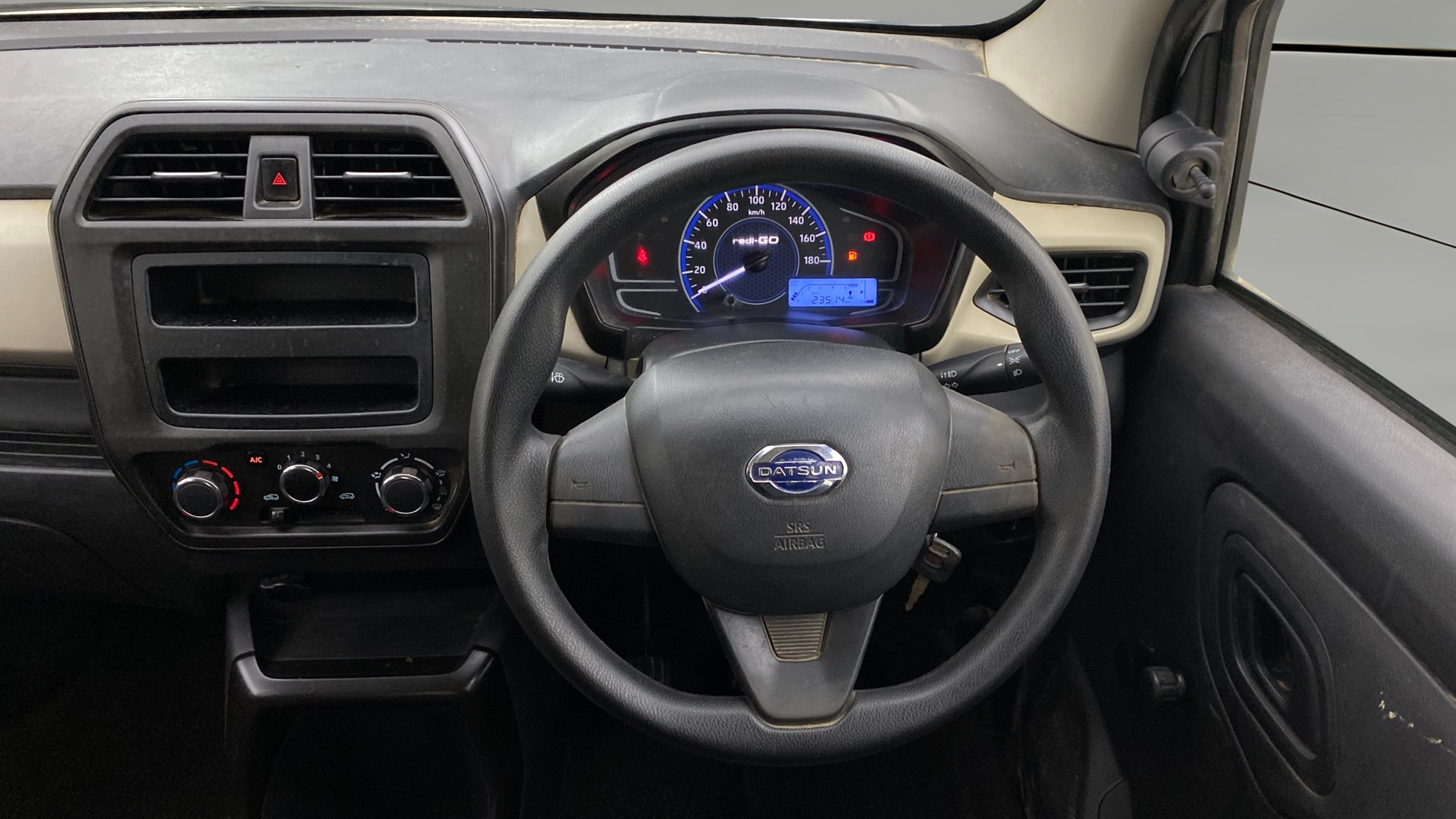 View 2021 Datsun Redi GO A Image 12 Used 2021 Datsun Redi GO A Image 12