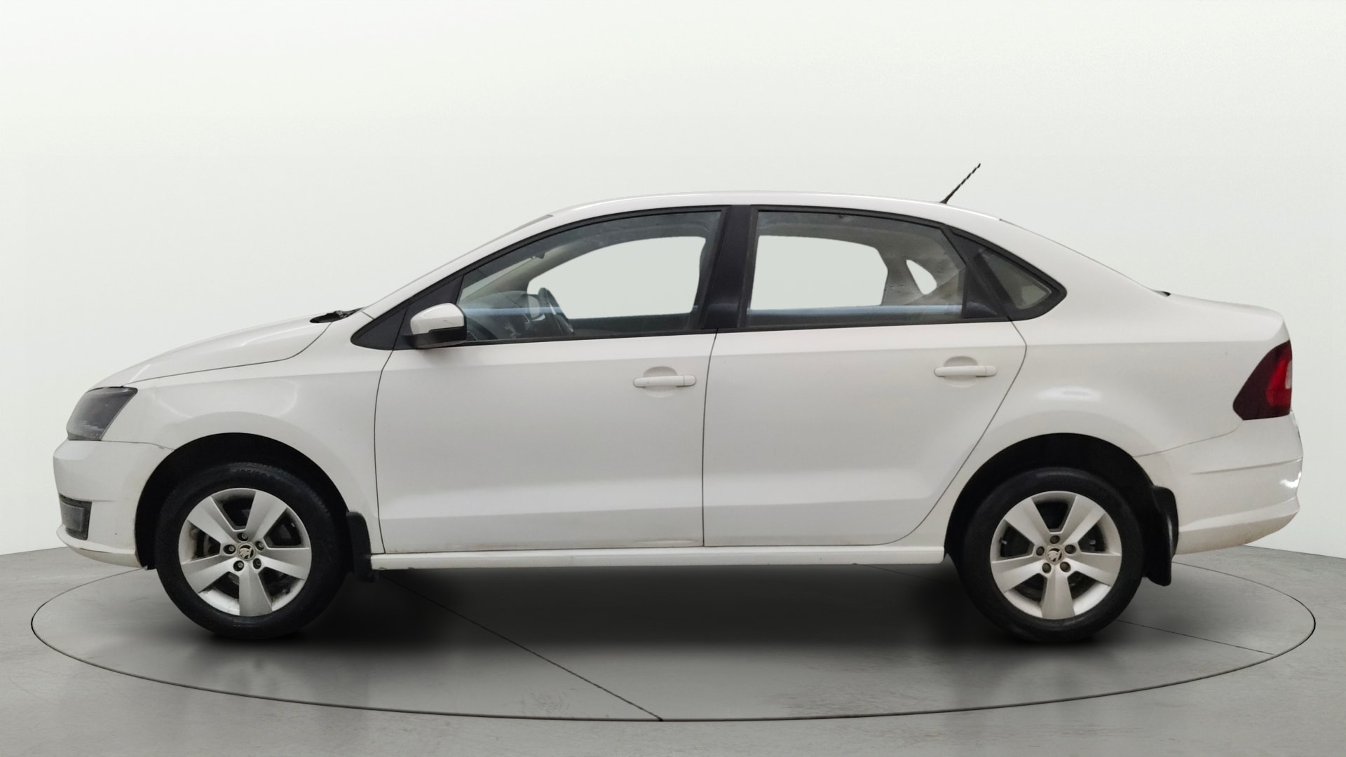 View 2020 Skoda Rapid 1.6 MPI Ambition Petrol BS IV Image 5 Used 2020 Skoda Rapid 1.6 MPI Ambition Petrol BS IV Image 5