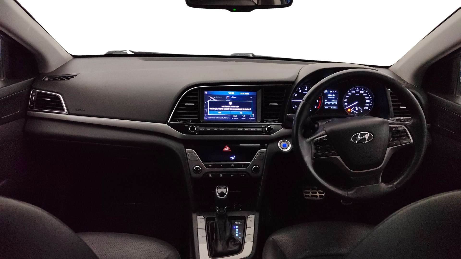 View 2017 Hyundai Elantra 1.6 CRDi S Image 16 Used 2017 Hyundai Elantra 1.6 CRDi S Image 16